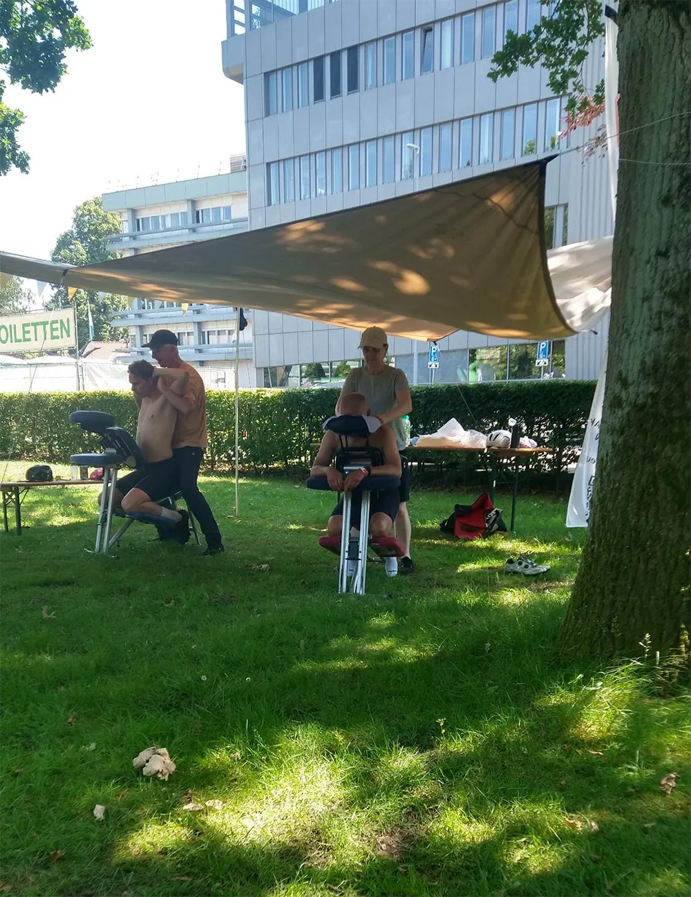 massaging at Climate Classic/masseren bij Climate Classic (De Bilt)